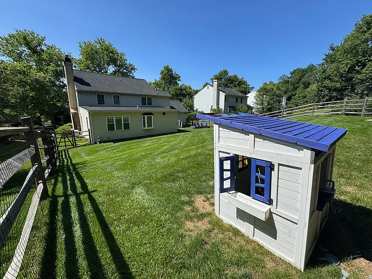 18 Steeplechase Dr — Photo 20