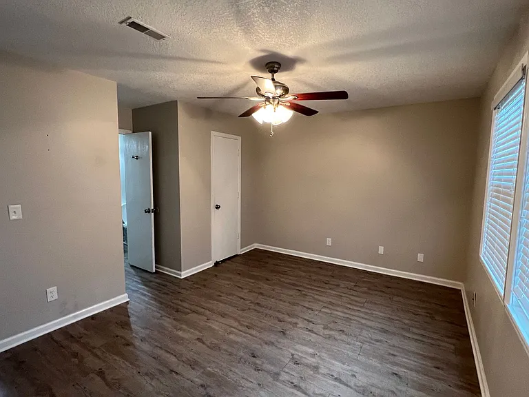 6314 Caenen Lake Rd — Photo 3