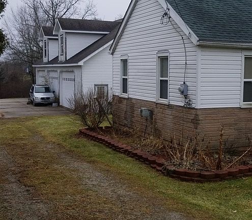 4th image of 6083 Sonny Ave