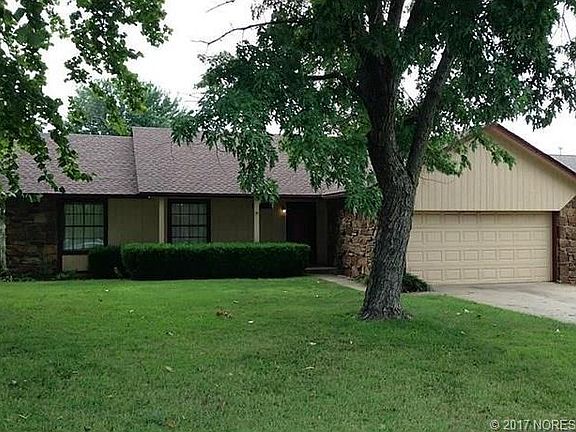 2nd image of 4108 S Cedar Pl