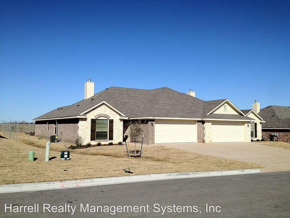 1st image of 388 Park Place Dr