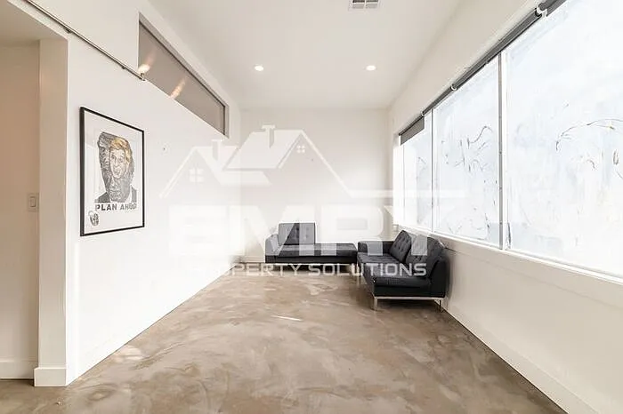 5655 E Beverly Blvd — Photo 10