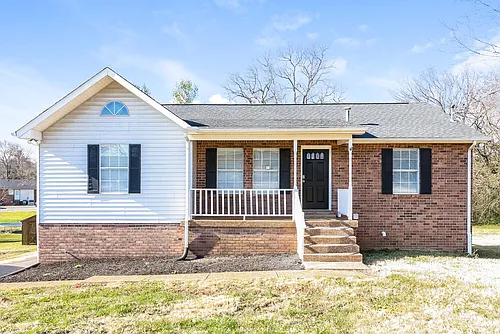 121 Lee Ct Photo 1