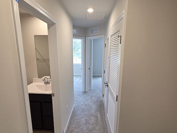 5th image of 134 Packett Ct