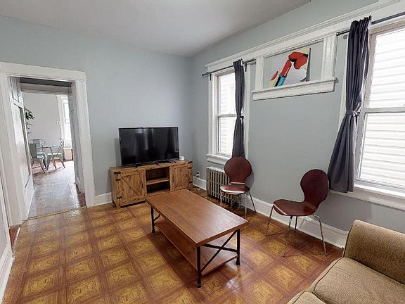 3rd image of 98 Romaine Ave #No2