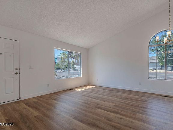 2nd image of 4799 Arbor Ridge Dr