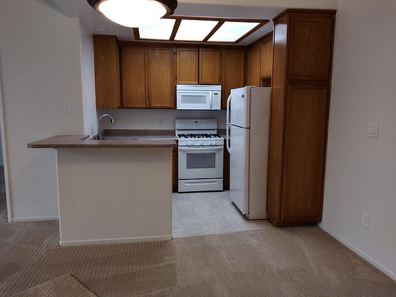 4th image of 11300 Exposition Blvd #304