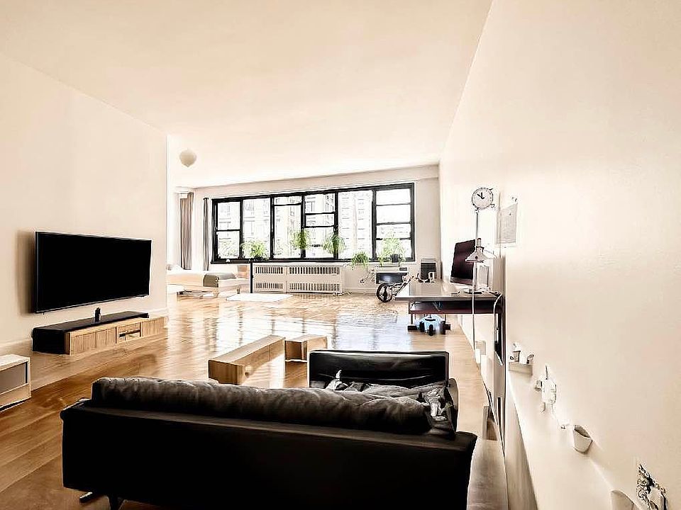 1st image of 145 4th Ave Penthouse H