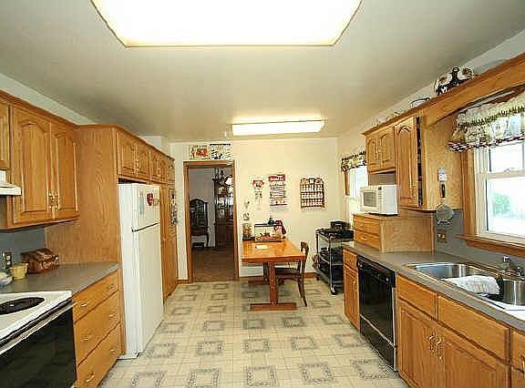 5th image of 200 W Mike Ave