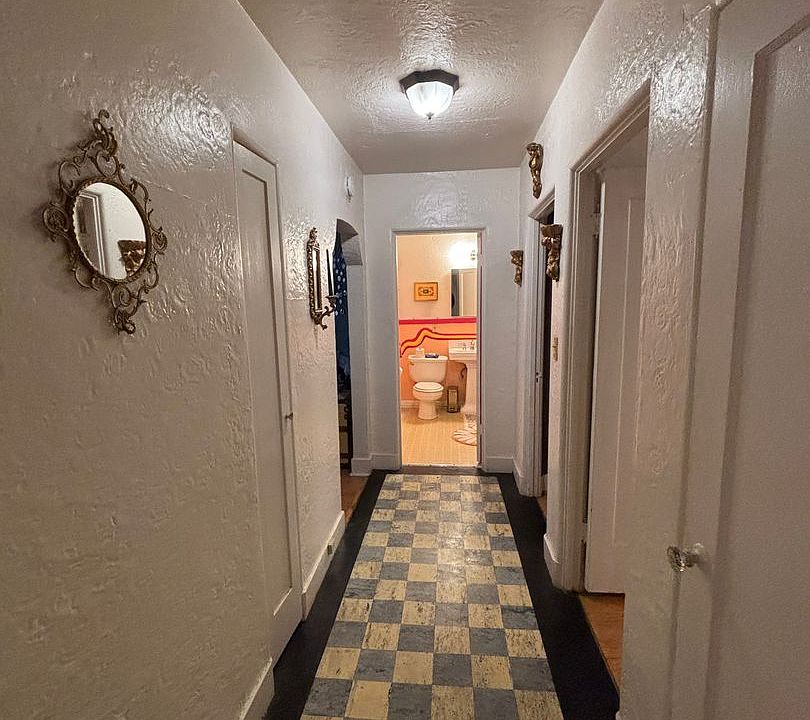 1st image of 1320 Queen Anne Ave N #20439664