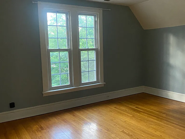 49 Washington Ave #2 — Photo 2
