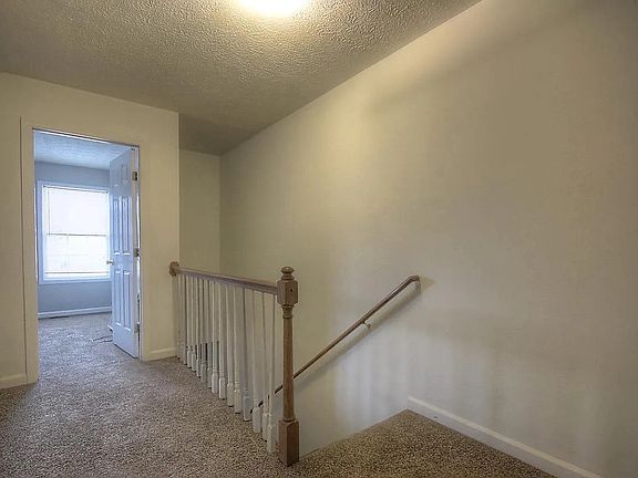 5th image of 210 McDaniel Ave #1