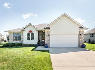 855 Bobwhite Ln, Milan, MI 48160
