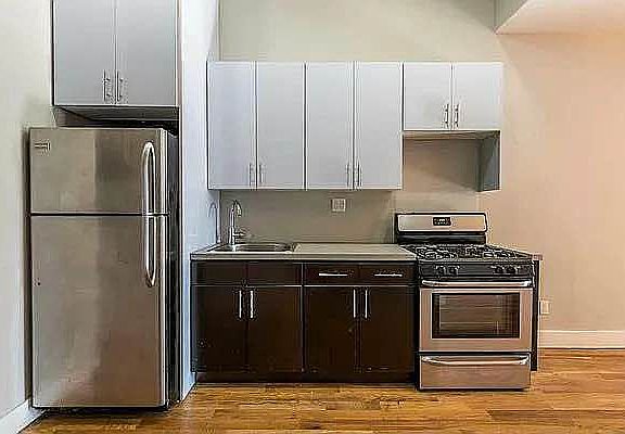 2nd image of 132 Meserole St APT 2l
