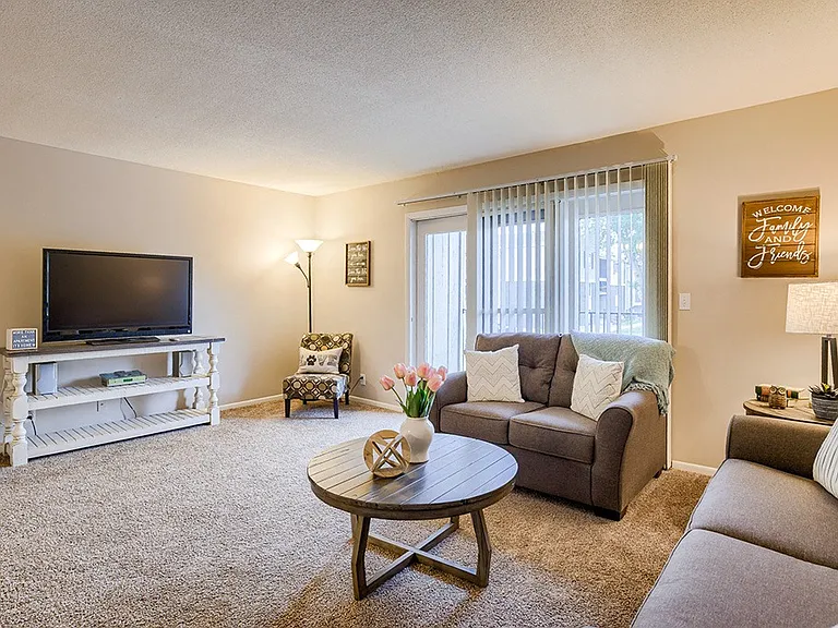 One Bedroom A (Traditional) - 1 Bed / 1 Bath - 720 Sq.Ft.