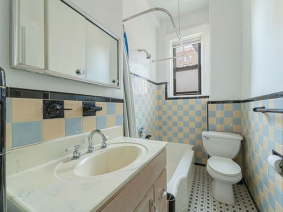 5th image of 615 W 113th St APT 75