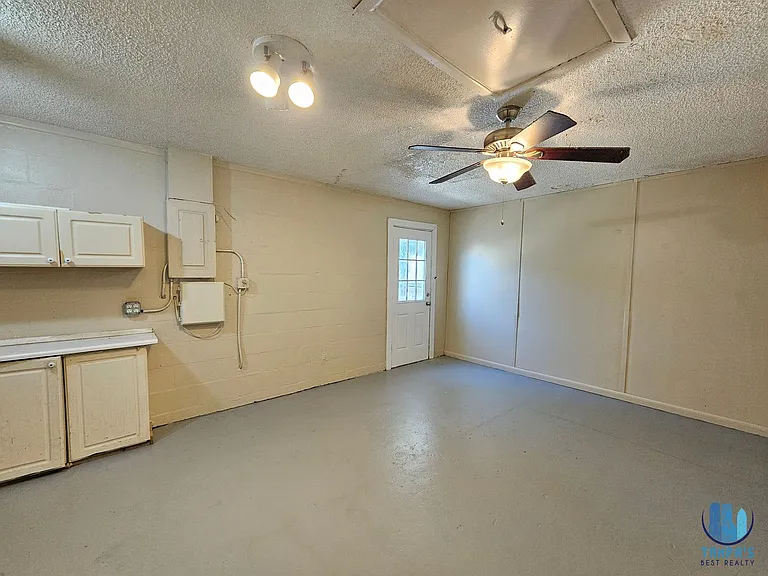 6324 Lomand Ave — Photo 12