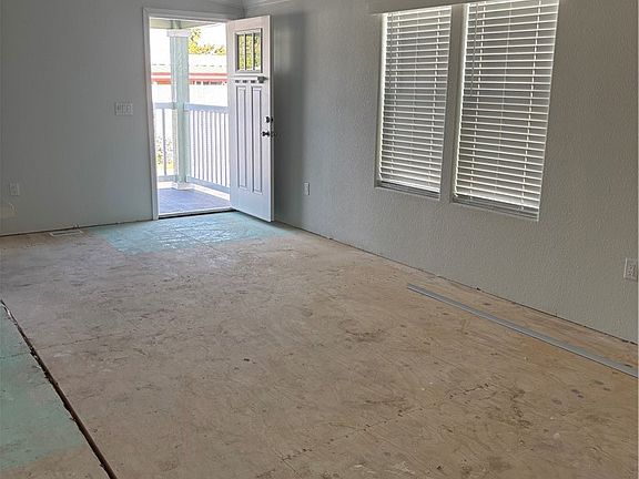 3rd image of 10550 Dunlap Crossing Rd Spc 27