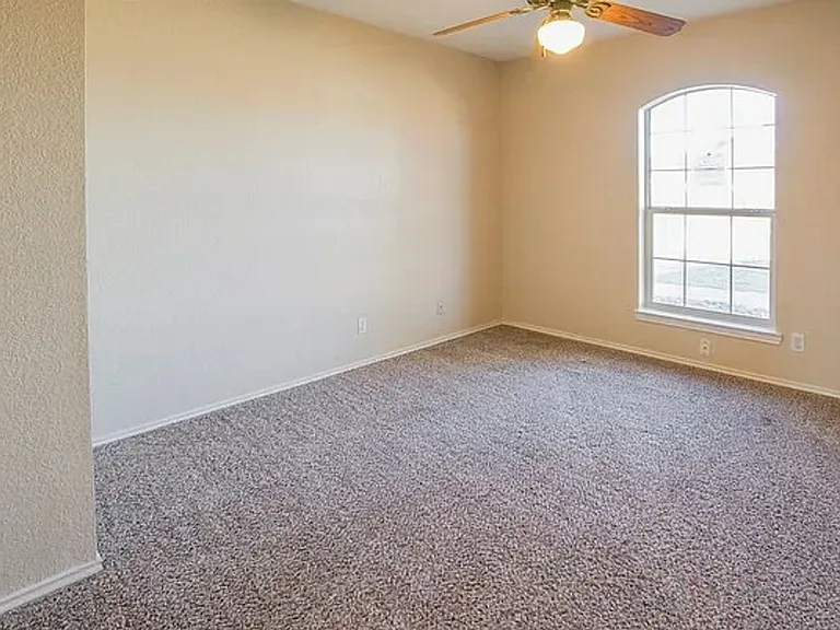 4510 Hondo Dr — Photo 13