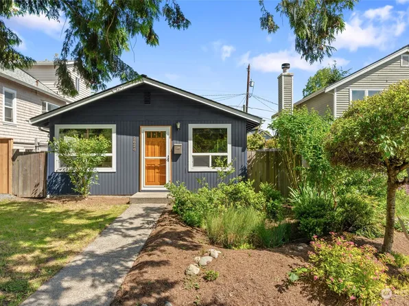 2624 E Roy Street, Seattle, WA 98112