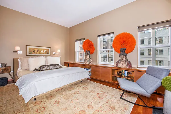 Rented by Keller Williams NYC | media 25