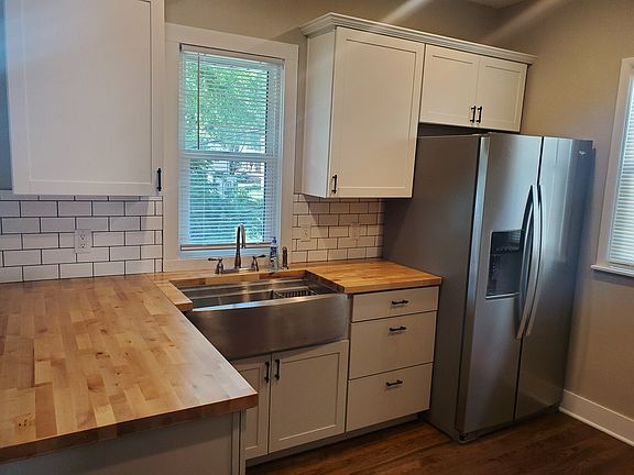 3rd image of 810 N 41st Ave