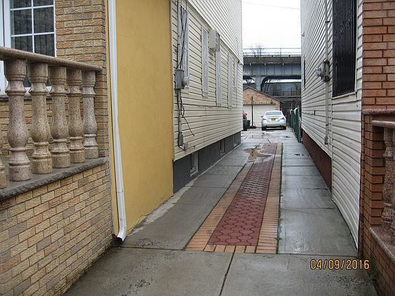 4th image of 17304 93rd Ave