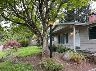 13753 87th Ave NE, Kirkland, WA 98034