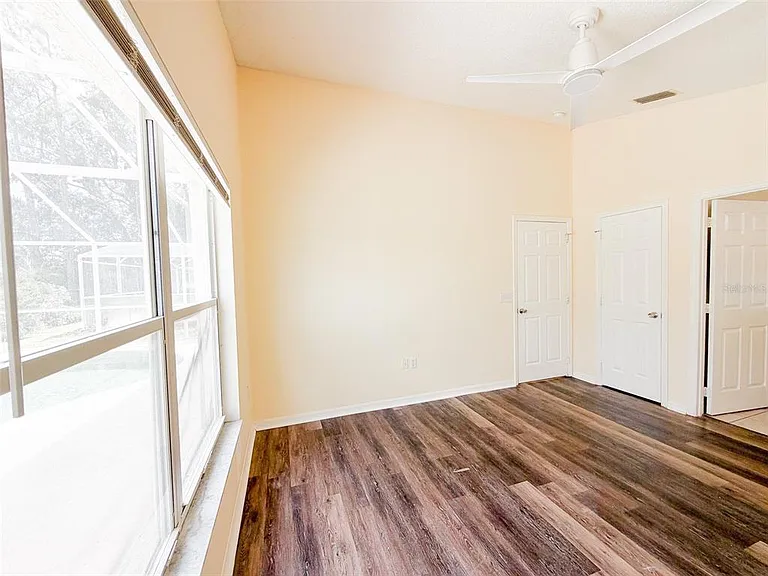 2420 Saint Augustine Blvd — Photo 16