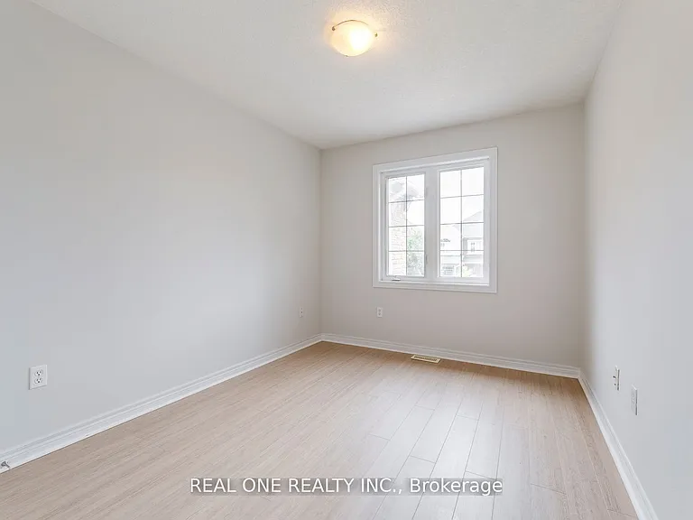 1263 Craigleith Rd — Photo 36