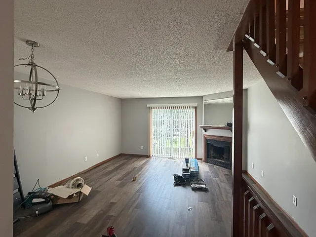 2 bed, 1.5 bath, 1200 sqft, $1,475 — Photo 3
