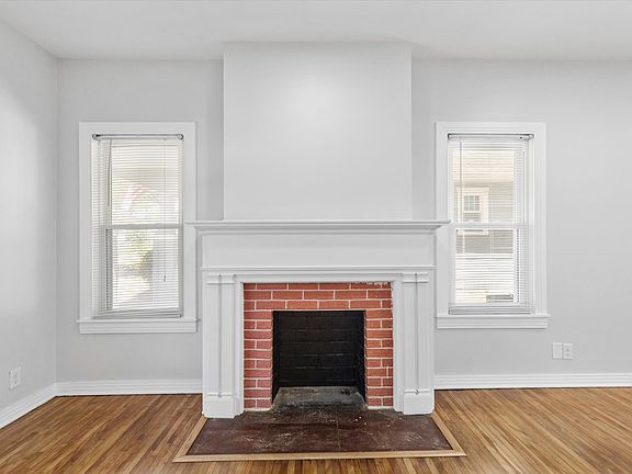 4th image of 2021 Western Ave