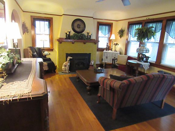 4th image of 226 Broad St