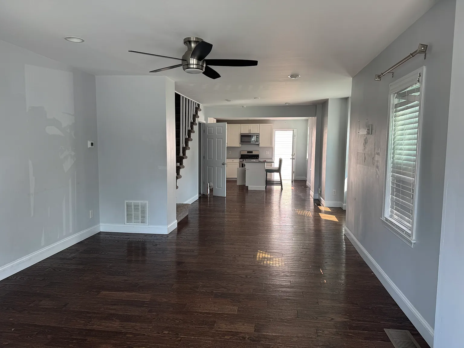 408 Seneca St — Photo 2
