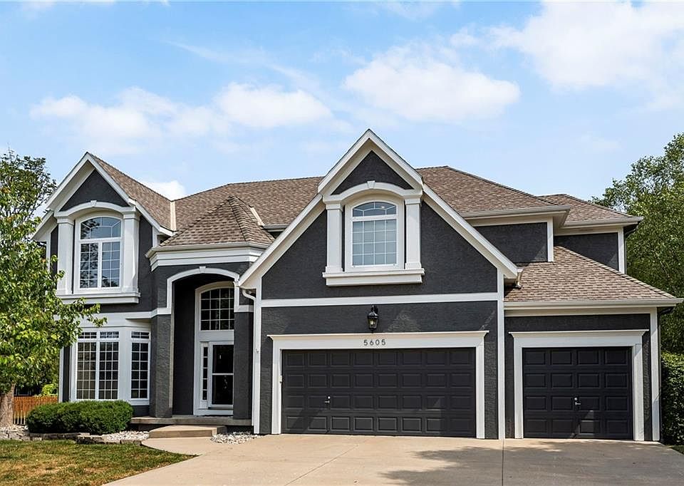 1st image of 5605 NE Misty Meadow Pl