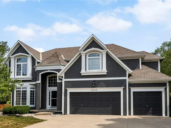 5605 NE Misty Meadow Pl, Lees Summit, MO 64064
