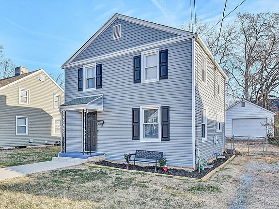 3rd image of 3015 Kennedy St NE