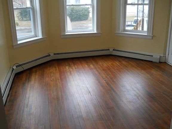 3rd image of 270 High St Unit 2N
