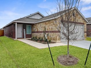 2009 Belgian Dr, Aubrey, TX 76227