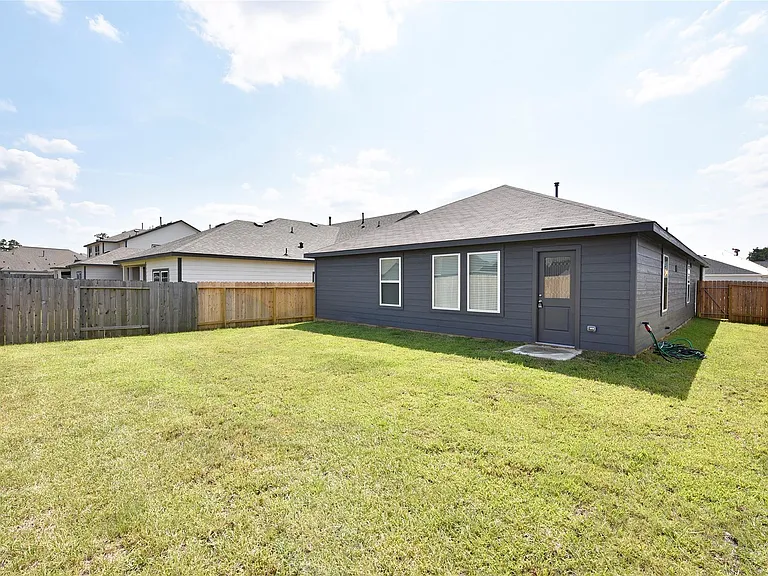 10218 Prairie Dunes Ln — Photo 31