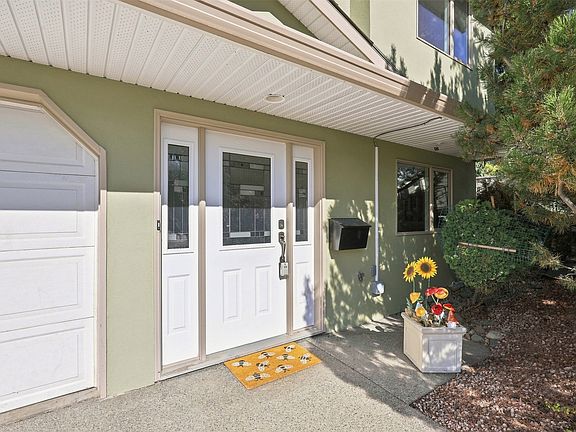 3rd image of 1060 Pine Springs Rd