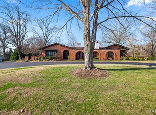 31 Bellerive Country Clb, Saint Louis, MO 63141