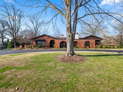 31 Bellerive Country Clb, Saint Louis, MO, 63141