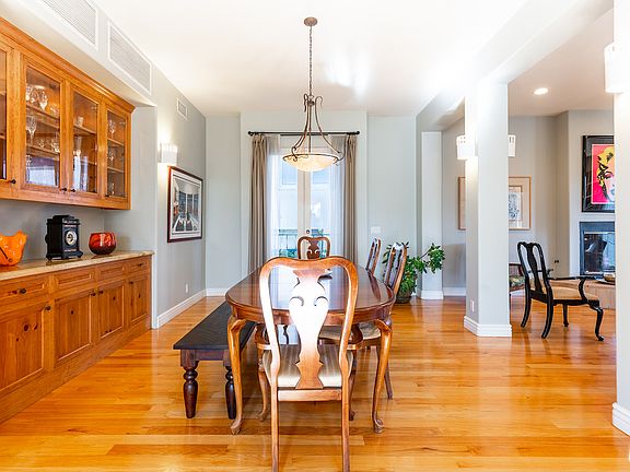 5th image of 2837 Granville Ave