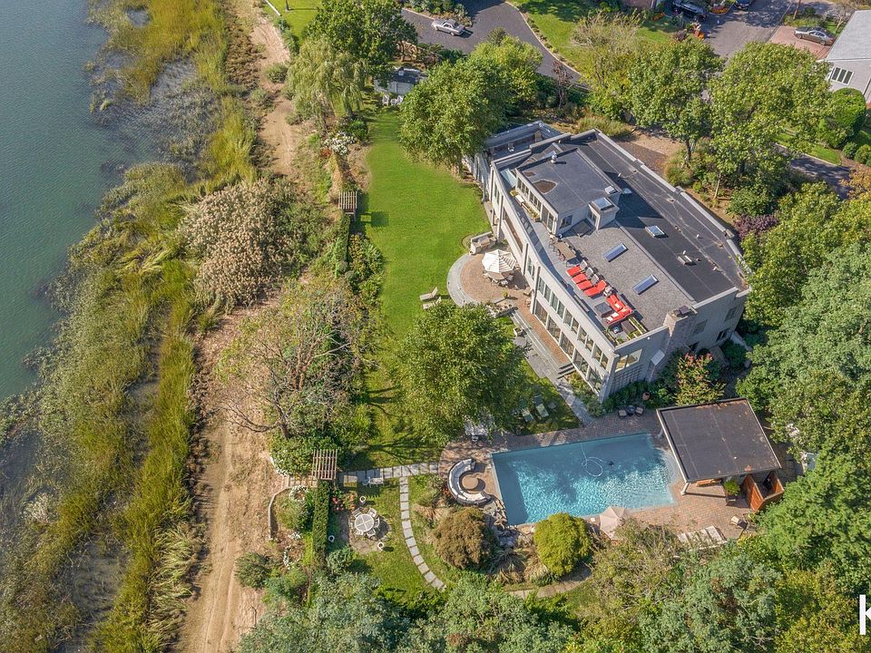 1st image of 6 Meadow Ln