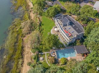 6 Meadow Ln, Bayville, NY 11709