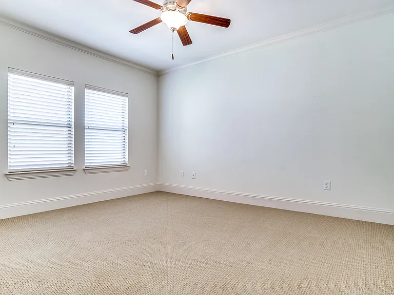 6517 Del Norte Ln — Photo 25