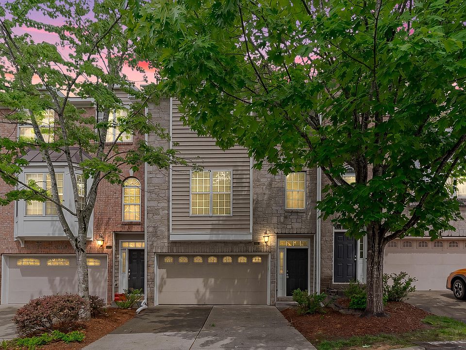 1st image of 102 Cabernet Dr