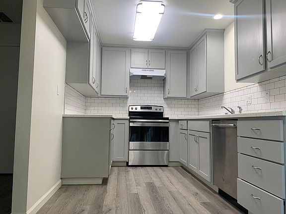 2nd image of 5400 Driftwood St APT 1