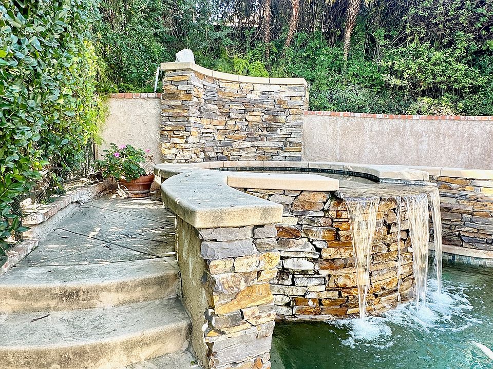 1st image of 30402 Penrod Dr